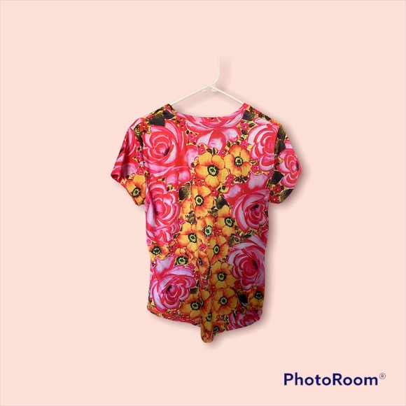 Hot pink Frida Kahlo shirt - Picture 2 of 4